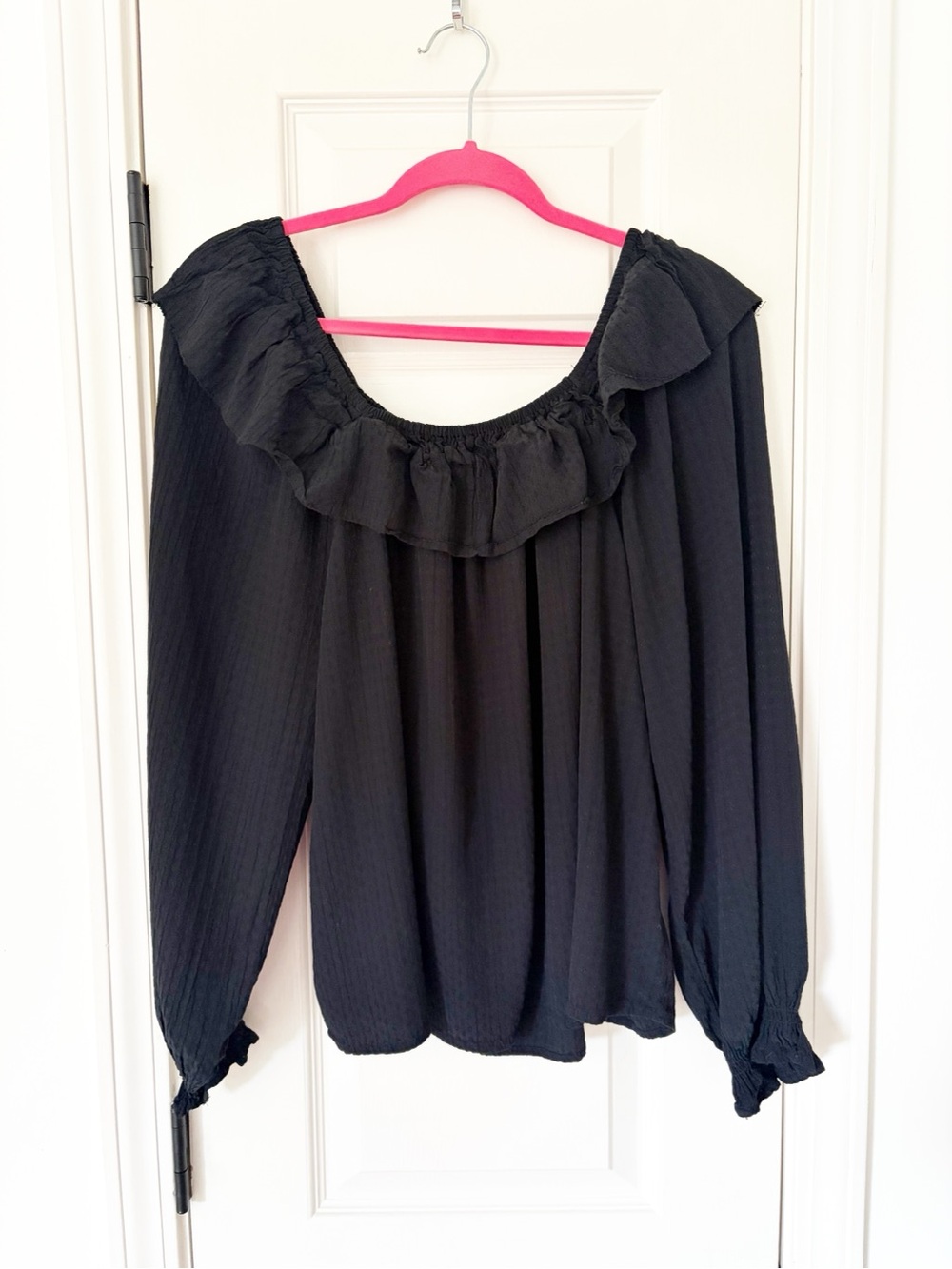 Med • Knox Rose Black Ruffle Off-Shoulder Blouse